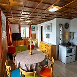 Outdoor Adventure & Relaxation Сasa de vacaciones Svinarov